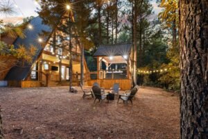 Tahoe in the Pines includes a parking area suitable for boats and ATVs, making it an ATV friendly cabin